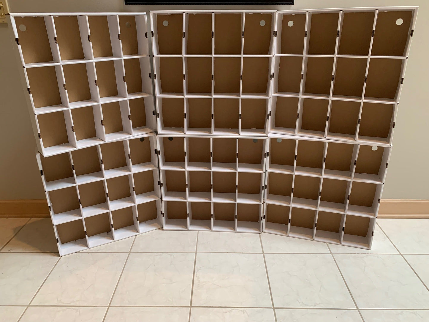 DE-LUXX Glossy White MK Kubbie Funko Pop Display Case (FREE Shipping)